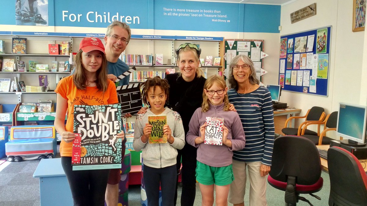 SomersetLib's tweet photo. Thank you to #TamsinCooke, the author who came into #MineheadLibrary yesterday. The children had an amazing time pretending to be cat burglars, amongst other things! https://t.co/APNs7mth6i