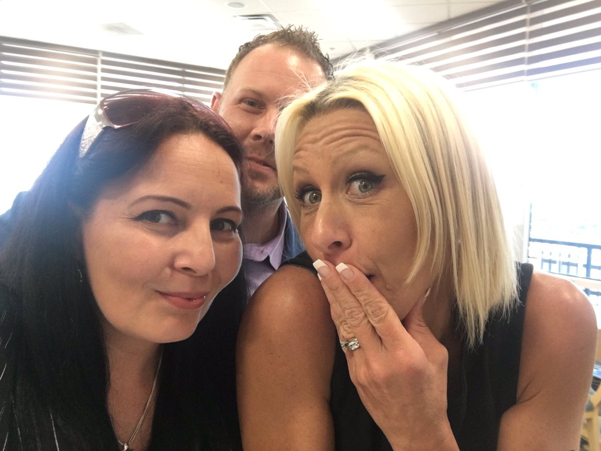 Recruiterofgems's tweet photo. @diamondresorts #TeamDBR we specialize in Family, Fun & Celebrating Victories! Our #sales teams are always ready to show our guests what #DiamondResorts has to offer! @AbdelaJason @kyleraid @JeffPru93184092 @JuliusWilson19 @Joann6179 @TheTNPatrick @Bhaynes331 #Diamondcareers #DBR https://t.co/KkYganHjGg