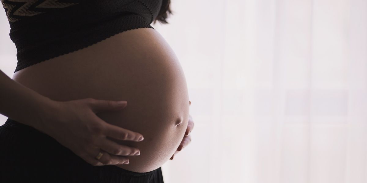 HealthandMed_LR's tweet photo. Rates of babies born to opioid dependent mothers are on the rise. A new drug designed to treat opioid use disorder may be beneficial for mom, and baby. https://t.co/DWG4UERtzr https://t.co/yx0005zEEc