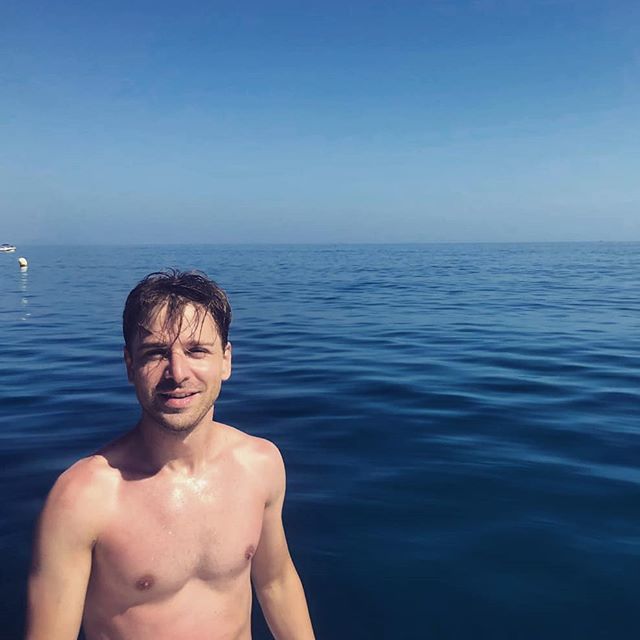 rafabuesoactor's tweet photo. https://t.co/E1f2HlcUwL https://t.co/ecXjcZBGWD
