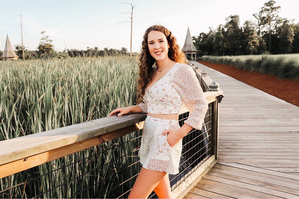 mcneese_adpi's tweet photo. #WhyAdpiWednesday : I LOVE ADPi because I’m surrounded by women who share the same values as me. They lift me up and encourage me to be my best! I chose ADPi because of how diverse each of their personalities and walks of life are! #BeTheFirst #wlfeo https://t.co/f6HVQQSUtR
