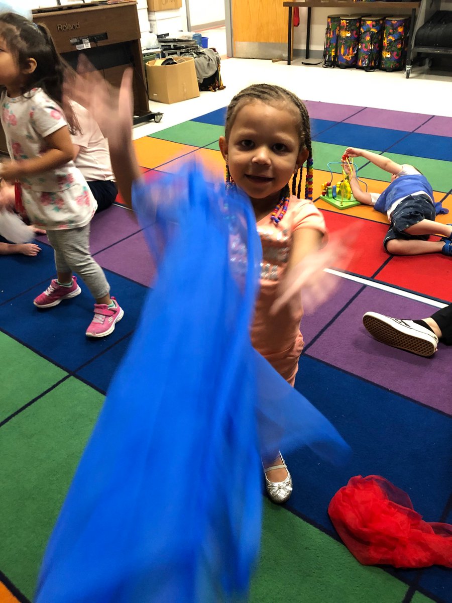 NGE_AplusSchool's tweet photo. Pre K is the grade level of the week! Today, Mr. Jackson led Pre K in finding the rhythm of the music with scarves!

@ABSSWeb 
#PreKRocks #GradeLevelOftheWeek #SpecialsRocks https://t.co/SKcreuzkhw