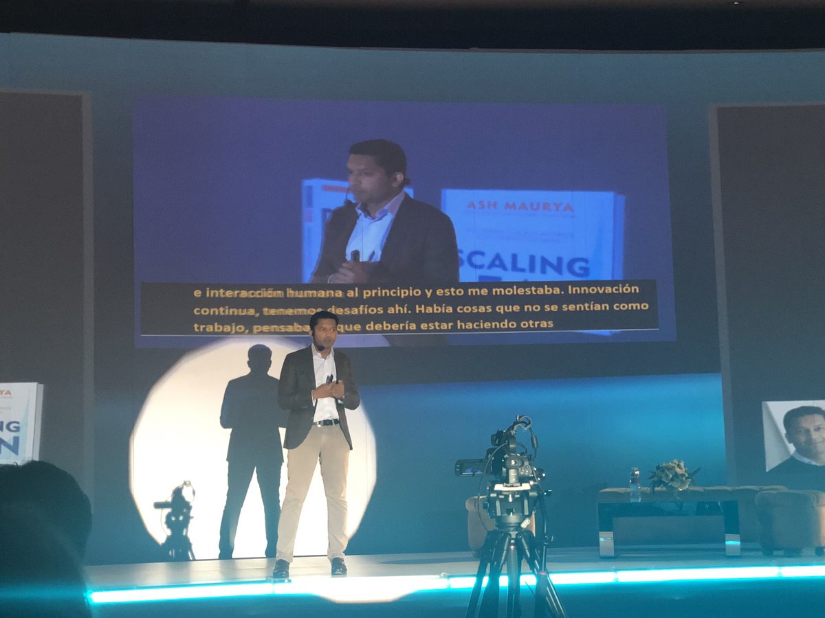 aeiecuador's tweet photo. #GYE | #AshMaurya en #TIDco2019: “Hay que pensar que nadie te va a pagar por algo, a menos que haya algo que valga la pena comprar en primer lugar. Es clave saber qué necesita el cliente, antes de que lo tenga”
@BancoPacificoEC @TIDCoLatam #ideapartner https://t.co/XKZD9tE7qn