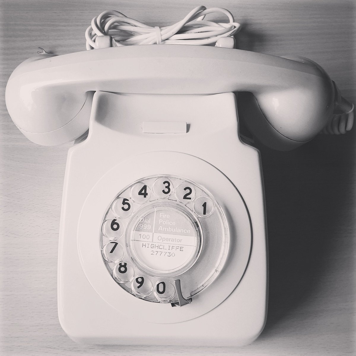 Focus_Venue's tweet photo. Give us a call if you need #free help to find the right #venue!

#WednesdayWisdom #phones #WednesdayThoughts #phone #Wednesday #event #conference #events #meeting #Conferences #meetings #meetingprofs 
#Retro #oldschool #classic https://t.co/k9hpvnwWCI