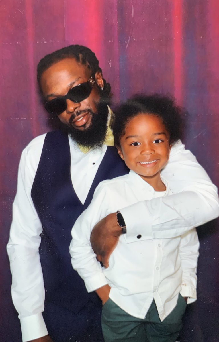 BrooklynBankz's tweet photo. This is how I BRAG #MyForeverThing #KingKyro #TheAugustins https://t.co/LQyYLfb2OI