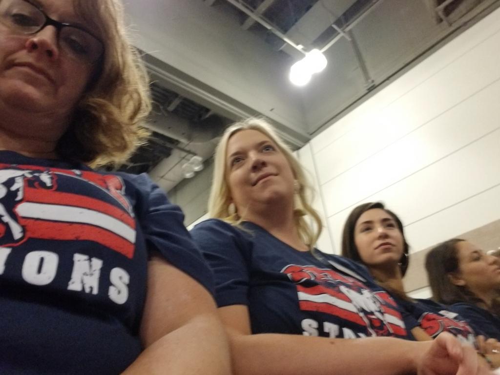 LeslieKeene16's tweet photo. #kickoff19 https://t.co/WSRxqNlAFf
