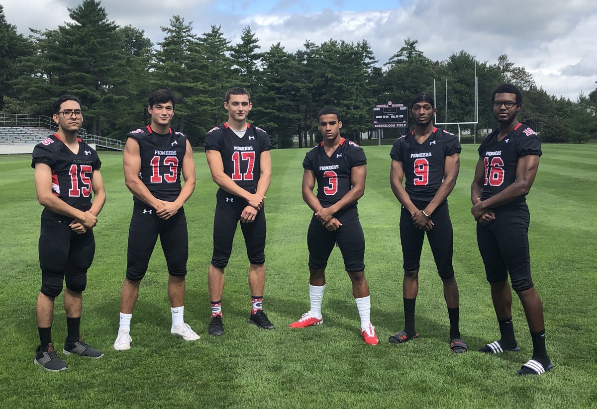 Grinnell_FB's tweet photo. Our 2019 Pioneer DB Group: Marco Kamimura (Dexter, MI) Bryce Tanikawa (Irvine, CA) Luke Bukowski (Green Bay, WI) Sal Kargbo (Davenport, IA) Jelani Mccray (Paint Lick, KY) Chaz Del Mar (Harvest, AL) #GCPride #KeepBuilding https://t.co/l2PU5JWsNV