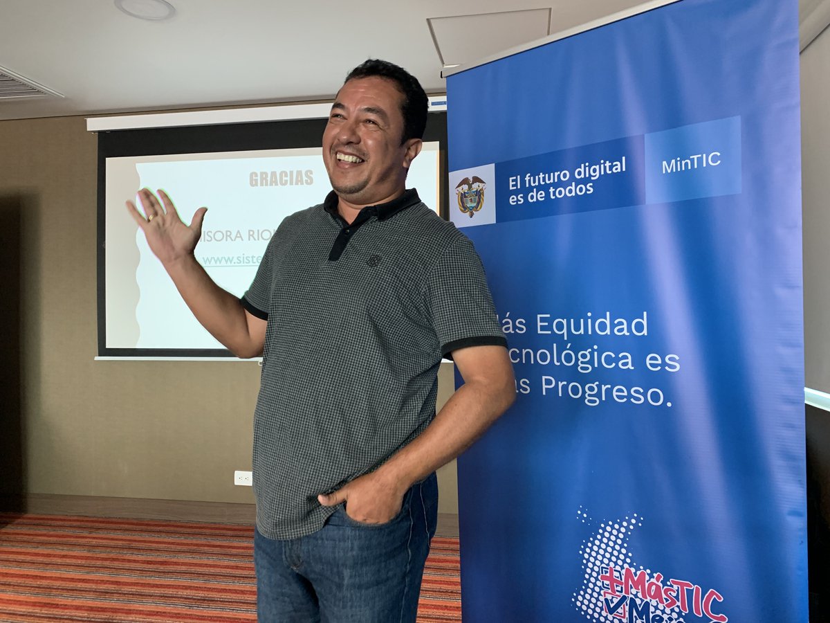 Ministerio_TIC's tweet photo. El equipo evaluador de la #RutaProyectosTIC inicia hoy en Bucaramanga el recorrido por las 8 ciudades participantes, donde 10 preseleccionados podrán contar los detalles de su iniciativa. Los mejores de cada ciudad irán a la gran final en #Andicom2019 @CINTELColombia https://t.co/bSheElshhf