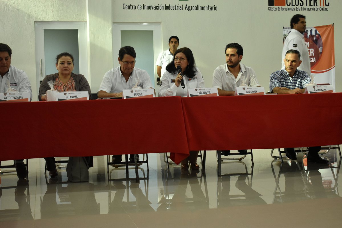 ClusterTIColima's tweet photo. #TxDColima 🚀 Se instala el Consejo Consultivo 2019 -2020 del Clúster de TI Colima en Asamblea General Ordinaria Anual #TripleHélice @SefomeColima @gobiernocolima @udec_oficial @itcolima @CoparmexColima @CANACINTRA_Coli @JAPColima @ComoVamosColima https://t.co/AZ1pw3DHMC