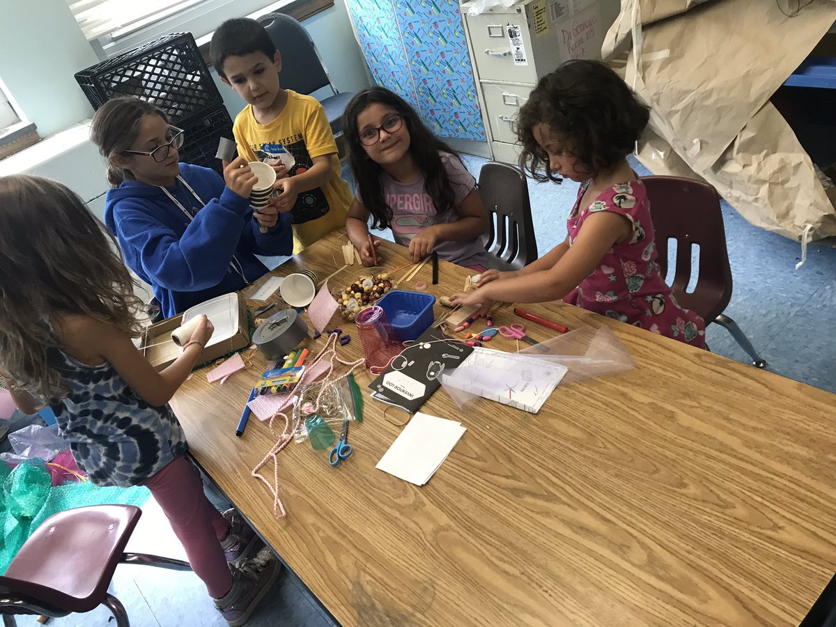 OSDINVENT's tweet photo. Creating boats in Deep Sea Mystery! @OSchoolsPR @CampInvention https://t.co/9RJPN9HYzS