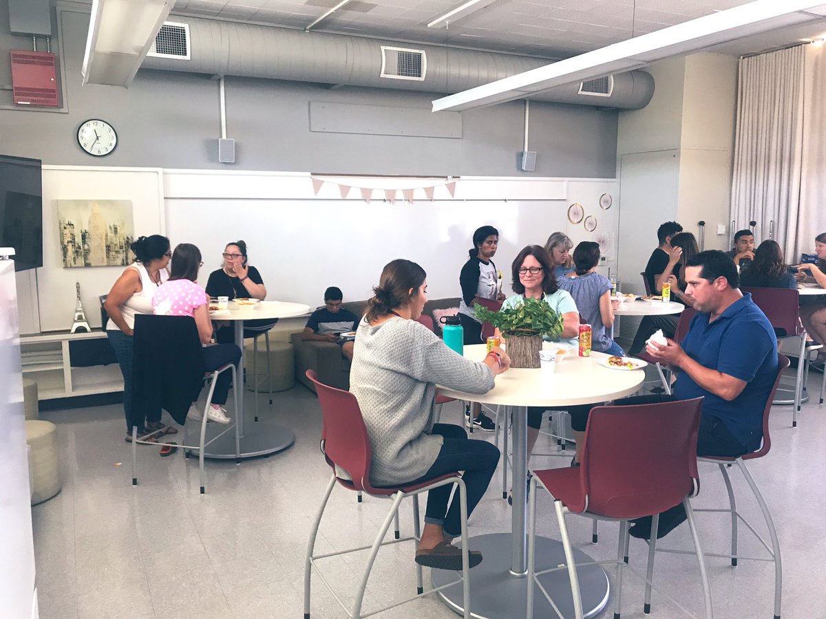 HolbrookMDUSD's tweet image. Thank you #HOLAPFC for providing a yummy lunch to our #teamHolbrook ! #WeAreHolbrook