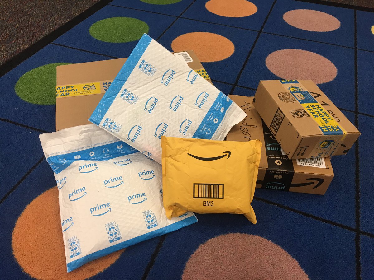 Thank you to Jonathan, Patrick, Martin &amp; <a href="/F3StageCoach/">Nathan Ballentine</a> for your donations to my first grade classroom &amp; helping me #clearthelists I have #Pridein5 because of amazing community support! <a href="/LexRich5Schools/">Lex-Rich 5 Schools</a> <a href="/ChapinEaglets/">Chapin Elementary</a>