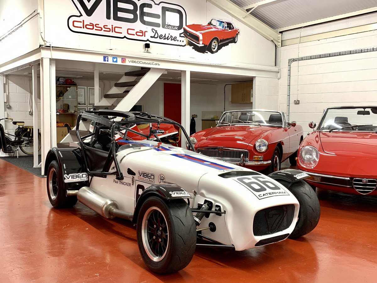 VibedClassics's tweet photo. AVAILABLE NOW... 😍 This 420R has been Team ran from new in 2015 so no expense spared when it comes to servicing and keeping race ready.  Used a handful of times during 2017/18 and unused this year.  Immaculate and ready to RACE 
All info at https://t.co/i2aNNaWRJh #caterham https://t.co/2Vu8uGwSia