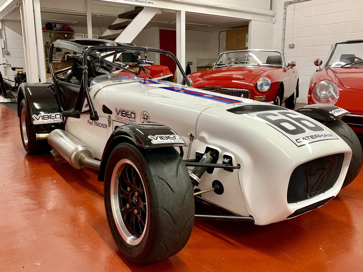 VibedClassics's tweet photo. AVAILABLE NOW... 😍 This 420R has been Team ran from new in 2015 so no expense spared when it comes to servicing and keeping race ready.  Used a handful of times during 2017/18 and unused this year.  Immaculate and ready to RACE 
All info at https://t.co/i2aNNaWRJh #caterham https://t.co/2Vu8uGwSia