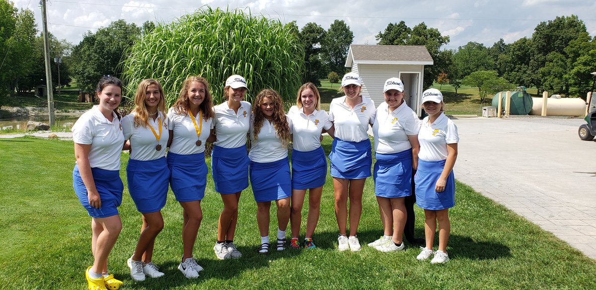 FindlayGolf's tweet photo. Today Varsity and JV became one team to compete at Auglaize Golf Club. Findlay Gold team finished with a score of 401 and Findlay Blue with a 411!  Cameron Heiserman placed 10th as a medalist and Sydney Eynon placed 3rd! https://t.co/EYi2Lmb77z