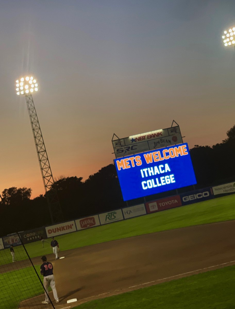 ICBusLink's tweet photo. Big thanks to the @SyracuseMets, GM Jason Smorol and Peter Sachs '09 from the @Mets for being a part of our summer Business-Link event! It was great to see so many incoming and current @IthacaCollege students, faculty and alumni networking together. #SportsBusiness #IC #LGM https://t.co/Rgt6XxwThS