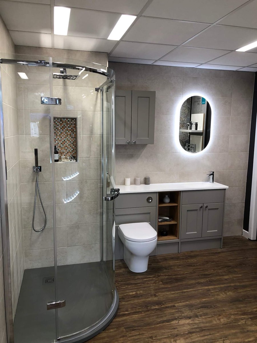 v_barrows's tweet photo. How stunning are our new bathroom displays at our #fareham showroom @ELivingSpaces @crswtr @roperrhodesltd @MerlynShowering @romanltd @VADO_uk @showerwalluk #bathroomdesign #bathrooms #bathroomfurniture #interiors #interiordesign https://t.co/MYkPuHqHWl