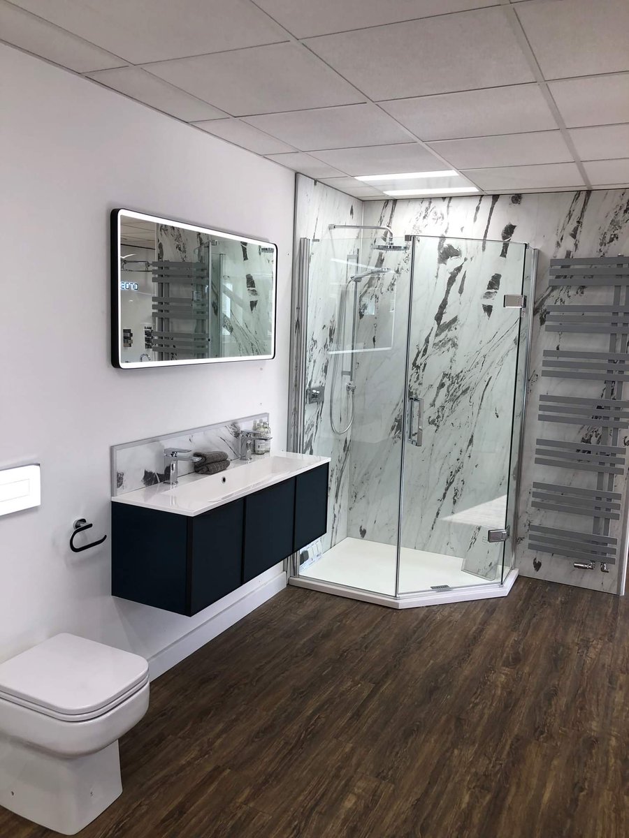 v_barrows's tweet photo. How stunning are our new bathroom displays at our #fareham showroom @ELivingSpaces @crswtr @roperrhodesltd @MerlynShowering @romanltd @VADO_uk @showerwalluk #bathroomdesign #bathrooms #bathroomfurniture #interiors #interiordesign https://t.co/MYkPuHqHWl
