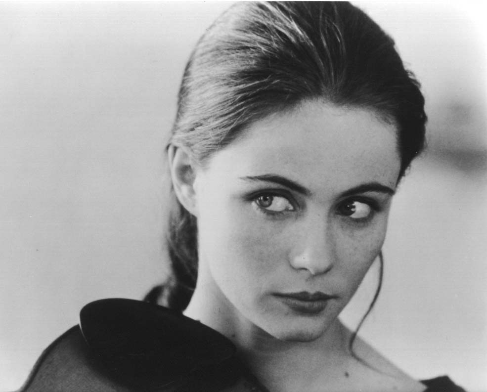Happy Birthday to Emmanuelle Beart who turns 56 today! 