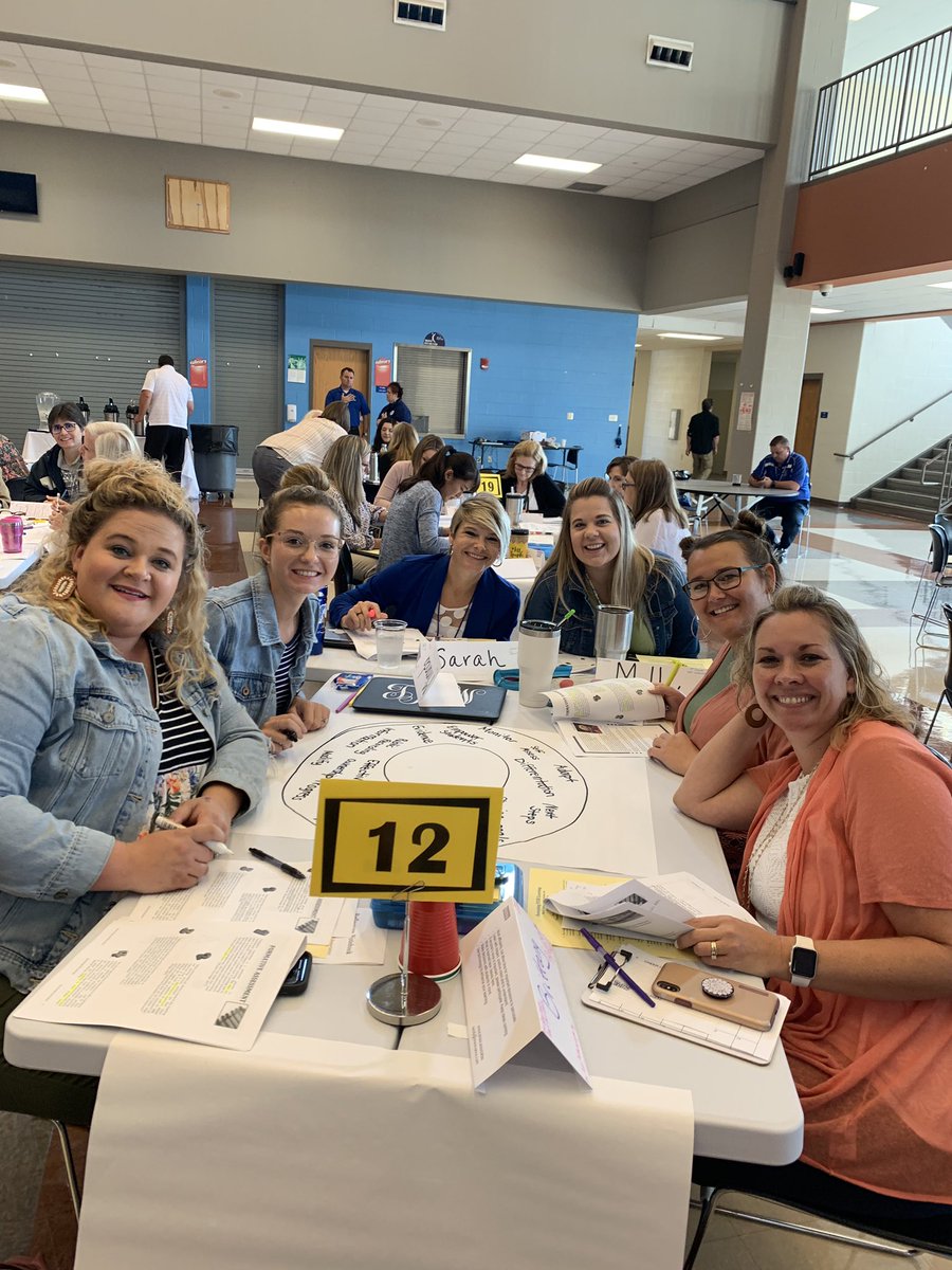 bisdlearning's tweet photo. Assessing for Learning today! Great circle maps in the house!
@hcebulldogs #smalltownbandera #learningtogether https://t.co/rU5oE2P349