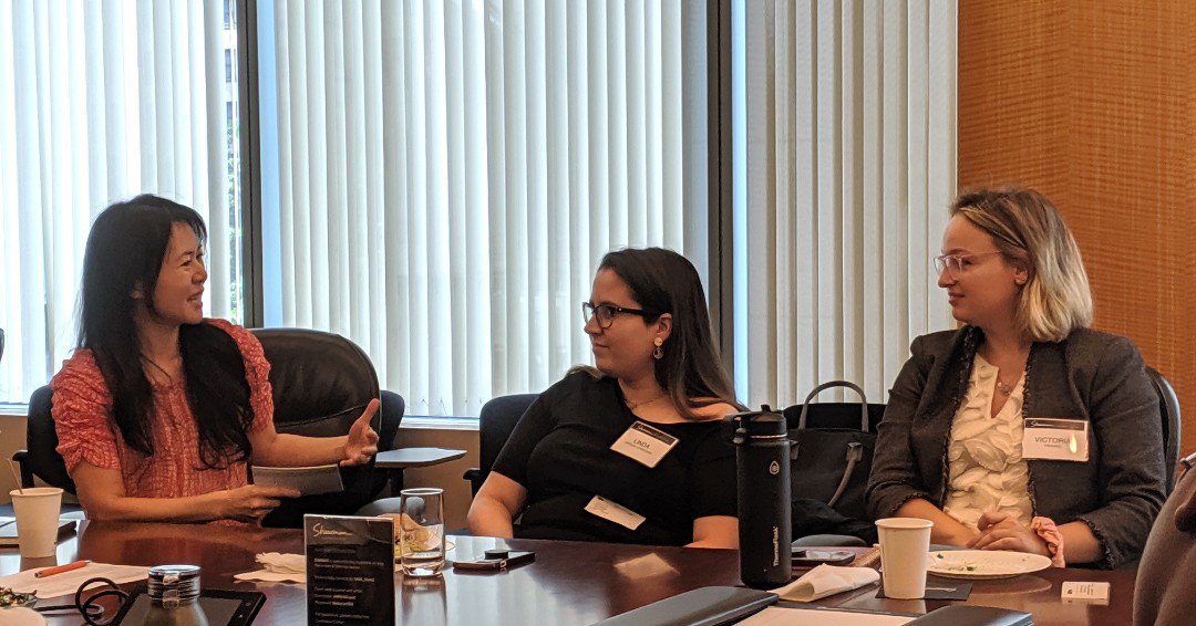 ShearmanFinTech's tweet image. Here is one of our favorite moments from @jamiestrongurl&apos;s #BLunch held yesterday at our New York office! We had a blast hosting this event -- thank you for joining us!  #blockchain #technology #womenintech @Donna_Parisi