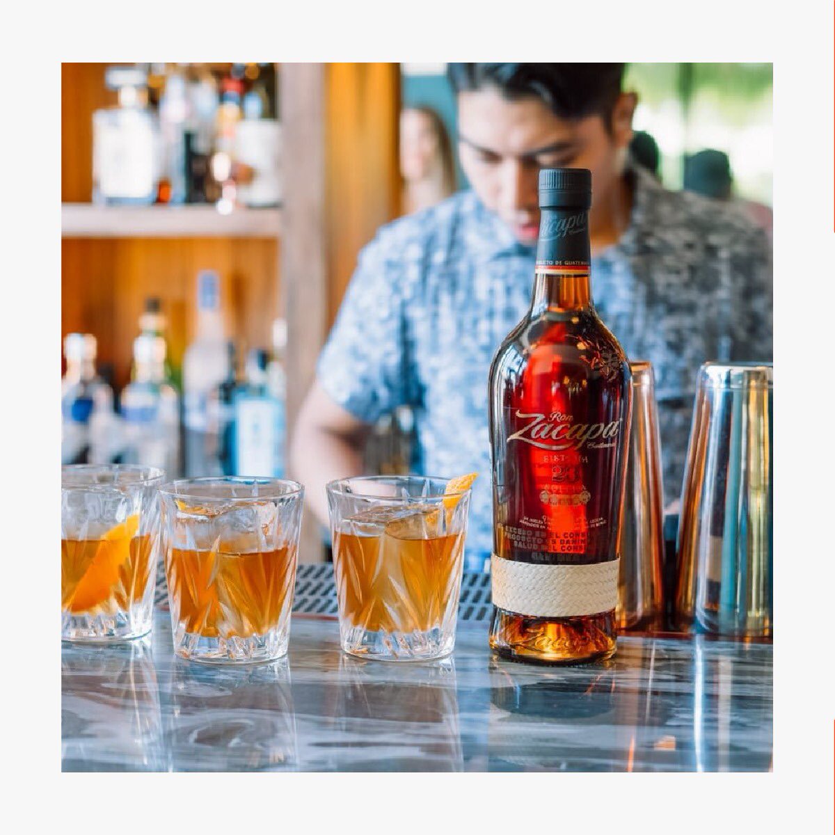 UP_RRPP's tweet photo. El jueves pasado estuvimos en el lanzamiento de la Reserva 2019 de @RonZacapaSA y junto a @lorenamasterblender experimentamos una mesa sensorial de Reserva limitada. 🥃👏🏻
#Eventos #RonZacapa #Reserva2019 #RRPP #RelacionesPúblicas #GuatemalaCity #InstaGuate https://t.co/x1vQOn5188