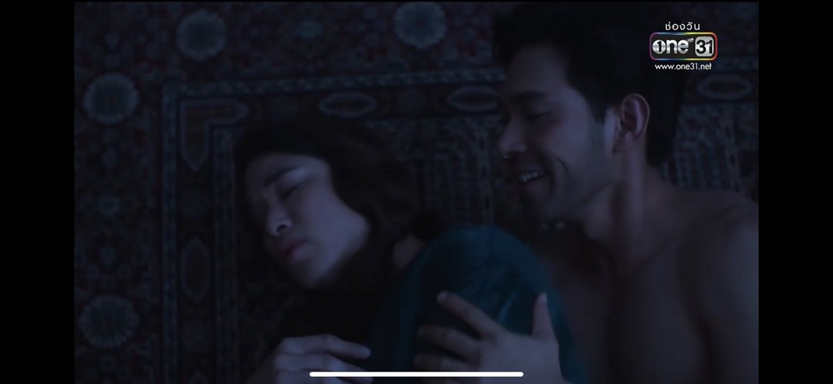 SS_TheSeries's tweet photo. เริ่มต้นแล้วจ้าาาา โอ๊ย ตกใจเก่งงงง #เรื่องบนเตียง https://t.co/VMAWAdc1vy