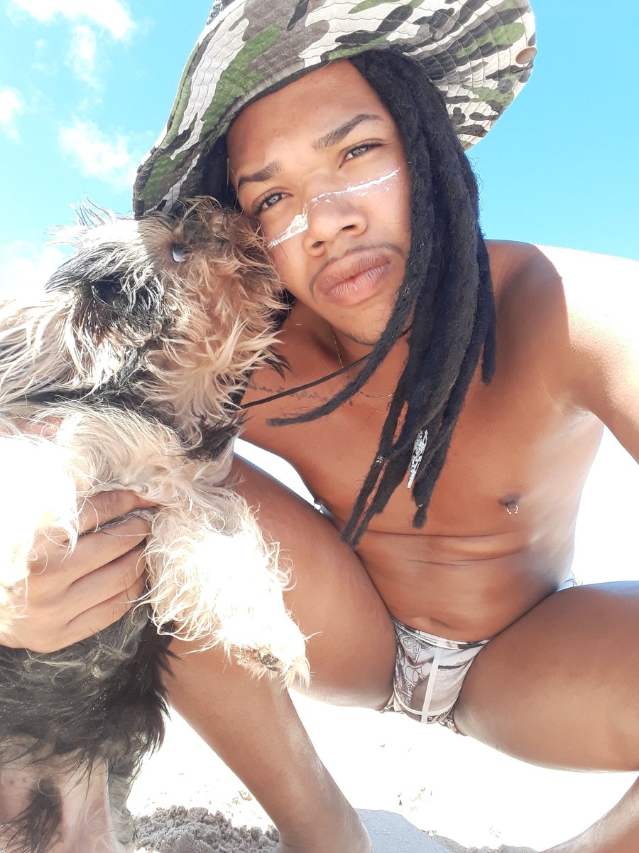 tgnovaz's tweet photo. Razão do meu estresse diário! (Meu filho Lucky)
#gay #bear #summer #baech #ssa #Brasil #Dog #Yorkshire https://t.co/wrjSvlOfCm