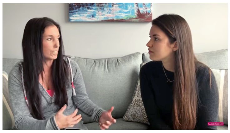SclerodermaCAN's tweet photo. Siobhan, the @Violin_MD talks with #scleroderma patient Claudia about #symptoms like Raynaud's phenomenon, digital ulcers, skin tightening as well as the impact of being diagnosed while dating. Watch her video at https://t.co/FNPkBeOca5 https://t.co/B1XZcFZ4DO