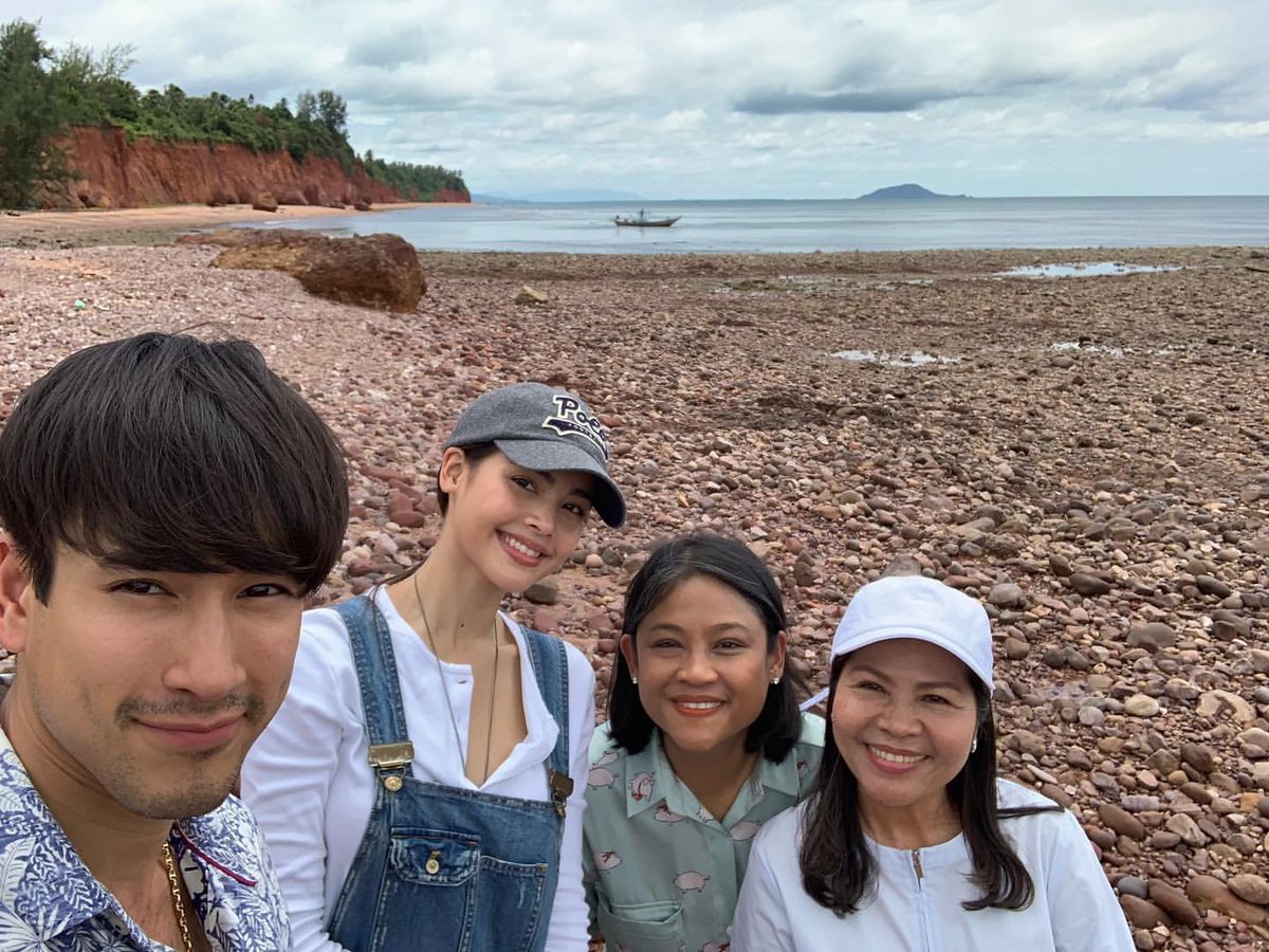 moomiimzz's tweet photo. เที่ยวตามประสาแม่ๆลูกๆ แบบครอบครัวเดียวกัน 😁 #ณเดชน์ญาญ่า https://t.co/2QWxMjAPgE