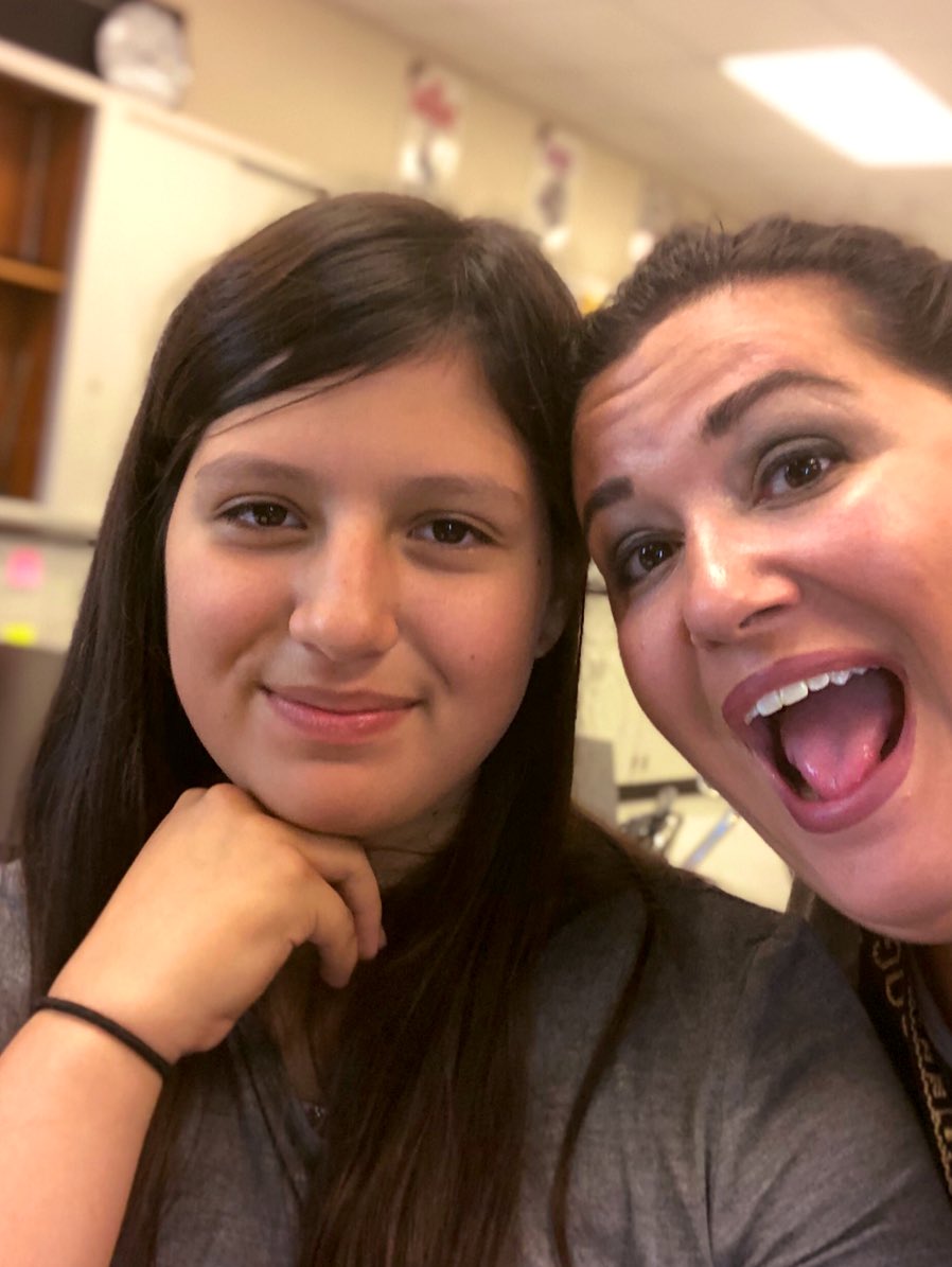 RosieOnTheFly's tweet photo. #Respect2All Helping kids learn about respect and #TheBurkeWay! Shout out to Theresa a freshman who will already be taking a class at the career center! #BringOnTheFreshman #WeAreBurke @OPS_Burke @OmahaPubSchool https://t.co/28gV6X6yuz