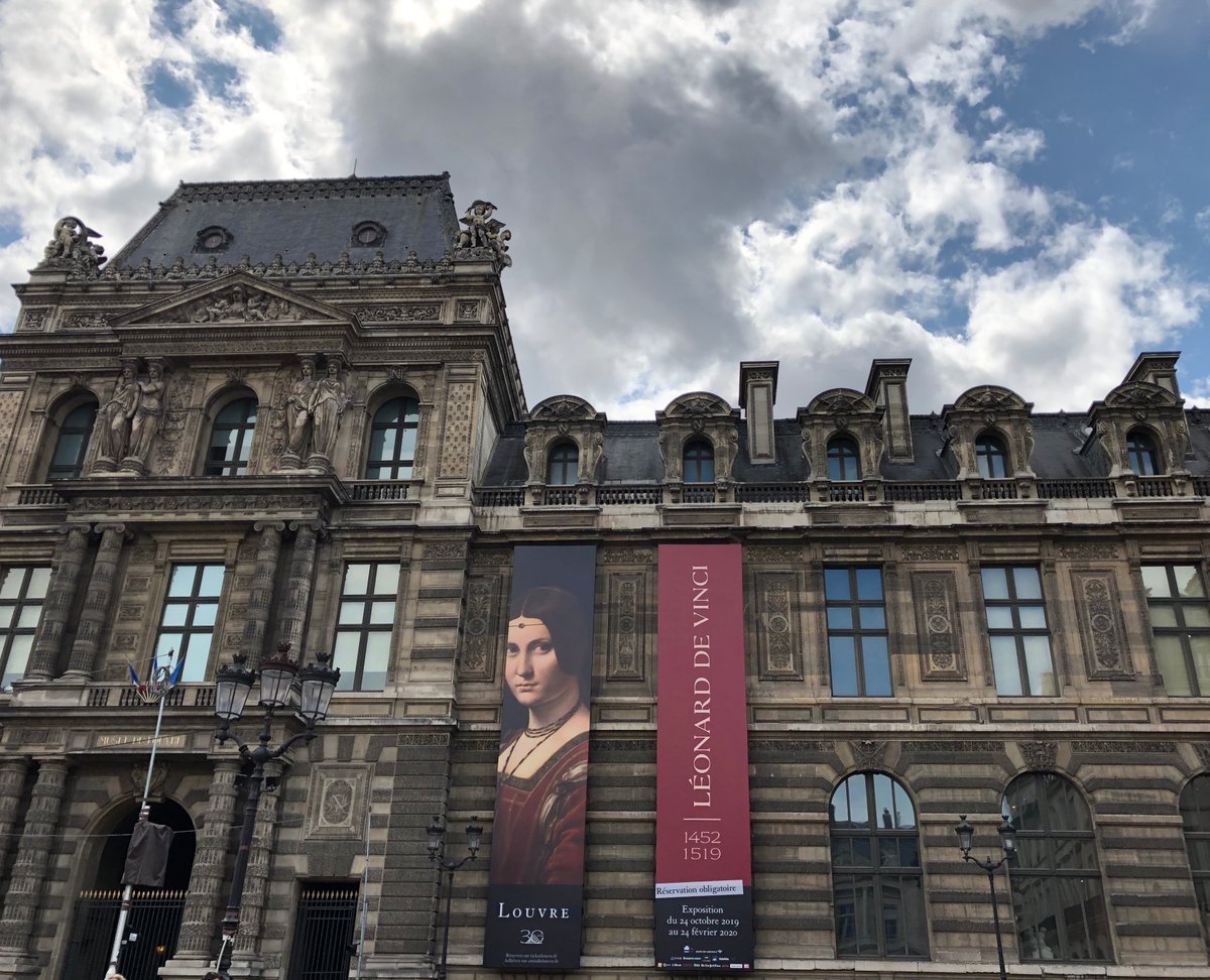 MuseeLouvre's tweet photo. La prochaine exposition du Louvre se prépare... ⌛️

Rendez-vous à partir du 24 octobre 2019 pour découvrir l'#ExpoLéonard, une rétrospective inédite consacrée à la carrière de peintre de Léonard de Vinci.

Réservez sur 👉https://t.co/m2bZR58Qbf https://t.co/yAdv6LWFtN