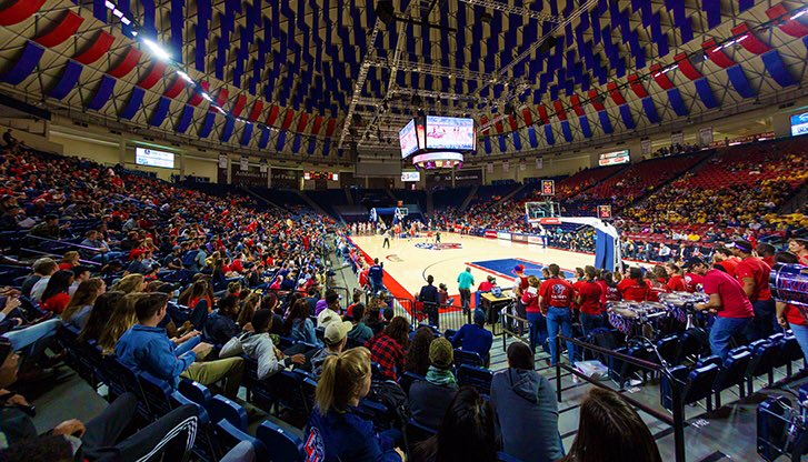 justkiahgaming's tweet photo. I am very blessed, thankful, and excited to announce that I have received an offer from Liberty University. #GoFlames #BlesstoPlay #TIFAM @TexasImpact1 https://t.co/JDaGWEPqH2