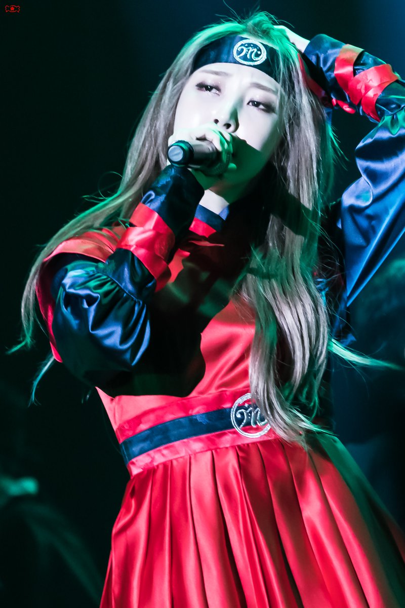 starcandy_moon's tweet photo. 190727 to190728
마마무 4 Season F/W Concert in DAEGU 마마무 문별

#마마무 #문별 #MAMAMOO #MOONBYUL https://t.co/VbnUoYaU2G