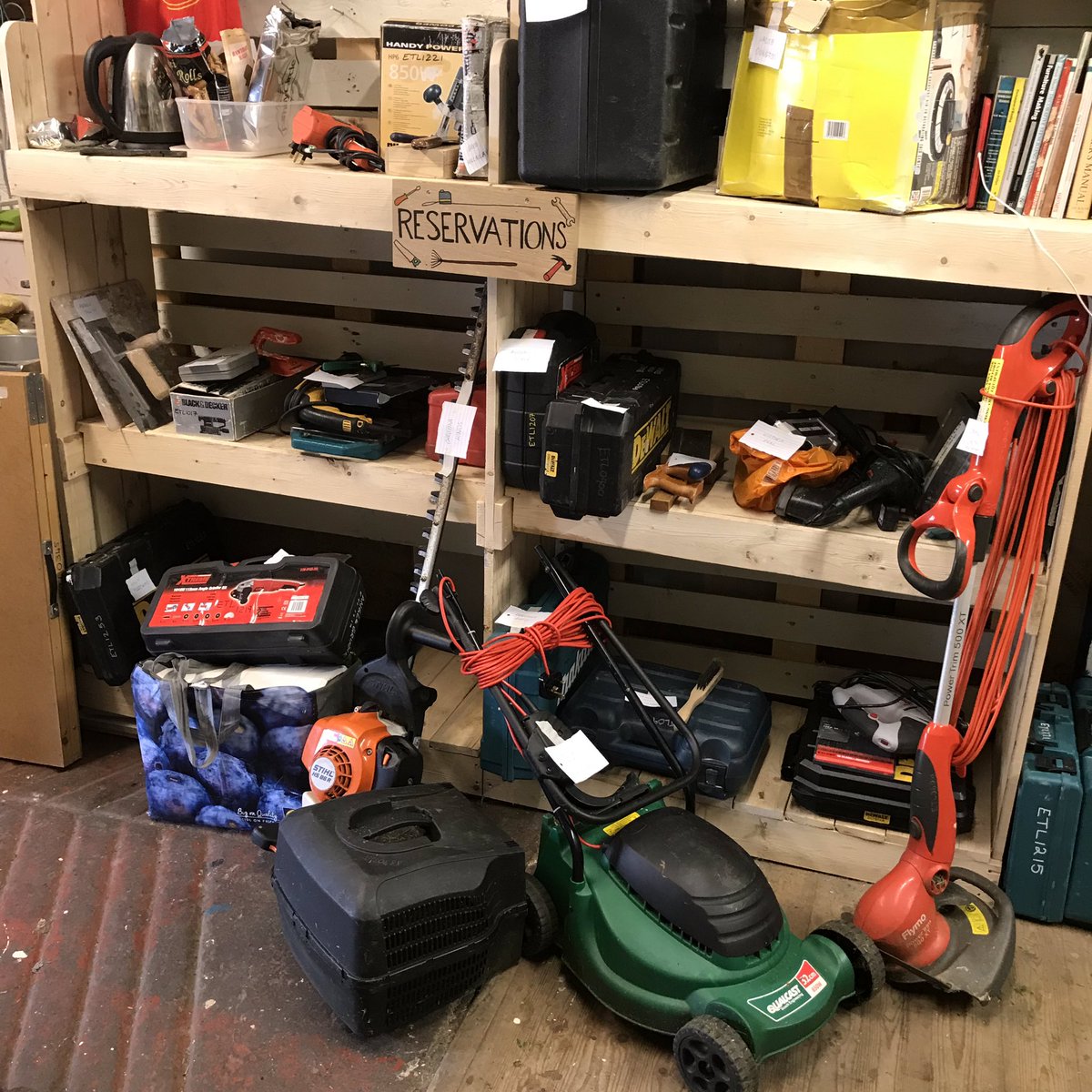 edintoollibrary's tweet photo. All these tools (not the kettle) being shared tonight. By sharing what we have, we are all richer. #toollibrary #accessoverexcess #edinburgh #sharingeconomy https://t.co/8505RdClfu