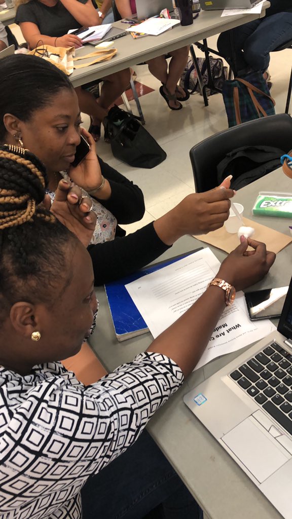 CashwellJess's tweet photo. Predicting how many drops of water to saturate a cloud! #k5science @CumberlandCoSch https://t.co/TRQMdjOIGb