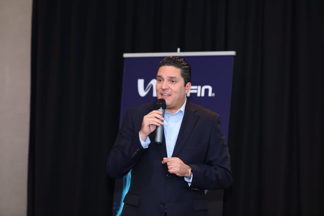 UNIFIN's tweet photo. "Somos la empresa mexicana que apoya a los empresarios mexicanos a crecer sus negocios.”

Abelardo Díaz de León.

#PoderParaTuNegocio https://t.co/HbIIZjrCPB
