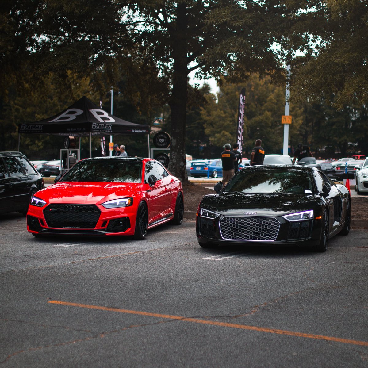 cocarshow's tweet photo. Audi RS-5 or Audi R8?
@audiatlanta
➖
Photo📸: @tarik_shalha
➖
#caffeineandexotics #carspotting #carshow #carlovers #cars #coffee #autiatlanta #audi #rs5 #r8 https://t.co/VQs42iOQlM