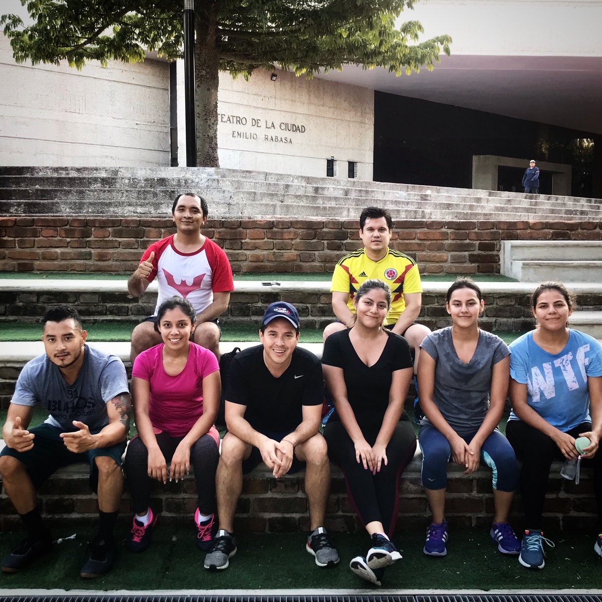 ClubTraining's tweet photo. Afortunad@ es aquel que en el camino encuentra personas que comparten su locura y los motiva a seguir adelante!!!... https://t.co/gpSXWdZ7AT