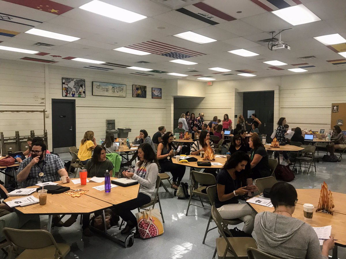 aliciaduell's tweet photo. 2nd Annual @ccsd21 Summer Technology MiniCon is off to a great start! Big crowd of staff ready to learn from one another!!! ⛺️🌲 #21MiniCon #21Learns https://t.co/N5Ixqni0cW