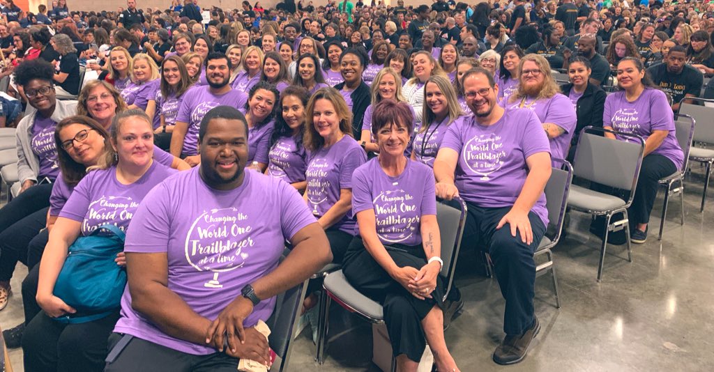 mpruitt1's tweet photo. @McKamyElem staff ready for the Opening of School Ceremonies! 
❤️ what we do! #BestYearEver #KICKOFF19 #LOVEMCKAMY @CFBISD https://t.co/fibiXi6sUi