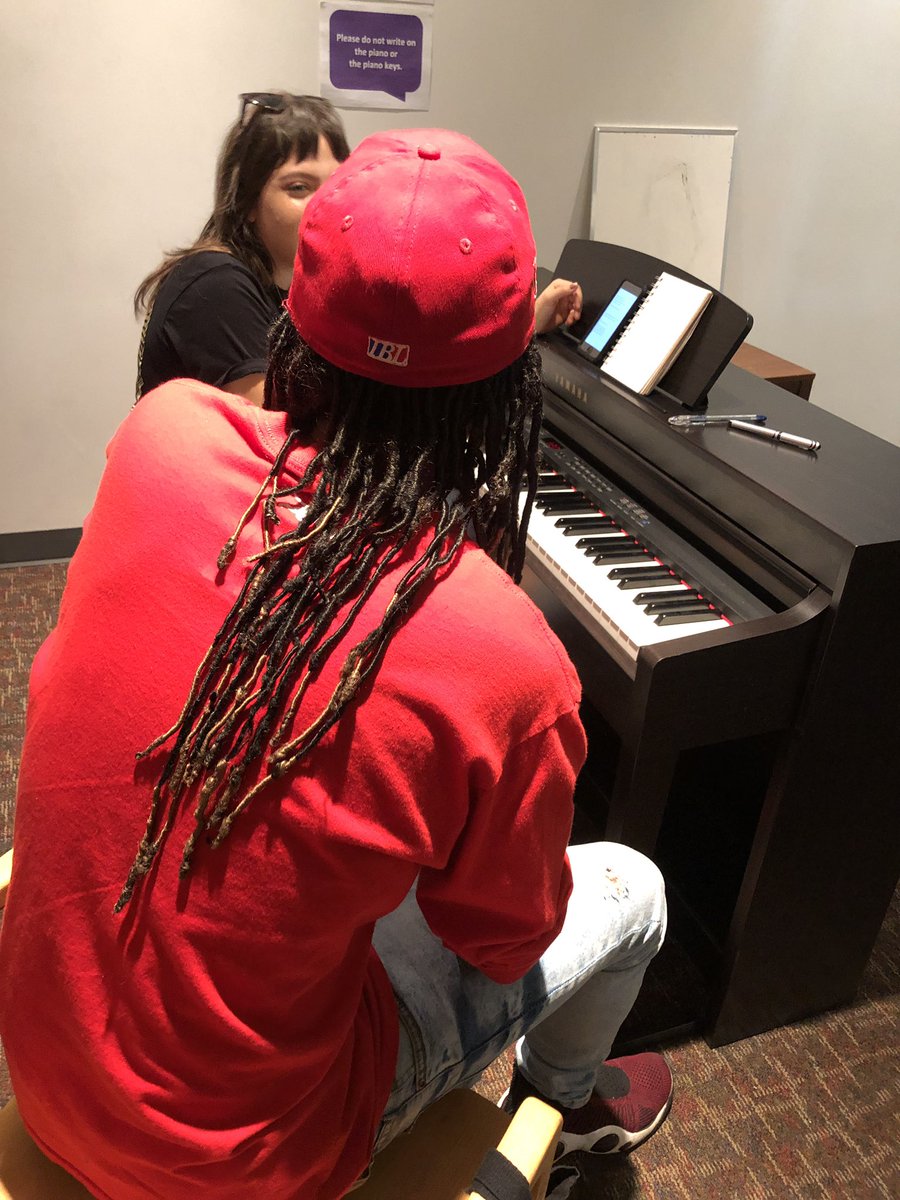 LDNMusicOffice's tweet photo. Did you know that @londonlibrary has music rehearsal spaces available to rent for free? All you need is a library card to book the space. https://t.co/uRNbABvtSy
