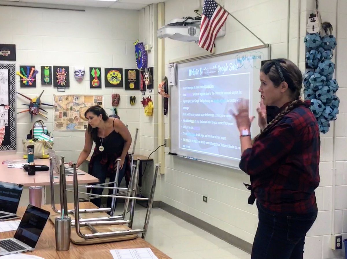 aliciaduell's tweet photo. “Website Design with Google Sites” led by the dynamic duo @rachel_kekstadt &amp; @RyannRivers @TarkingtonLMC #21MiniCon #21Learns https://t.co/uNFihVGHvo