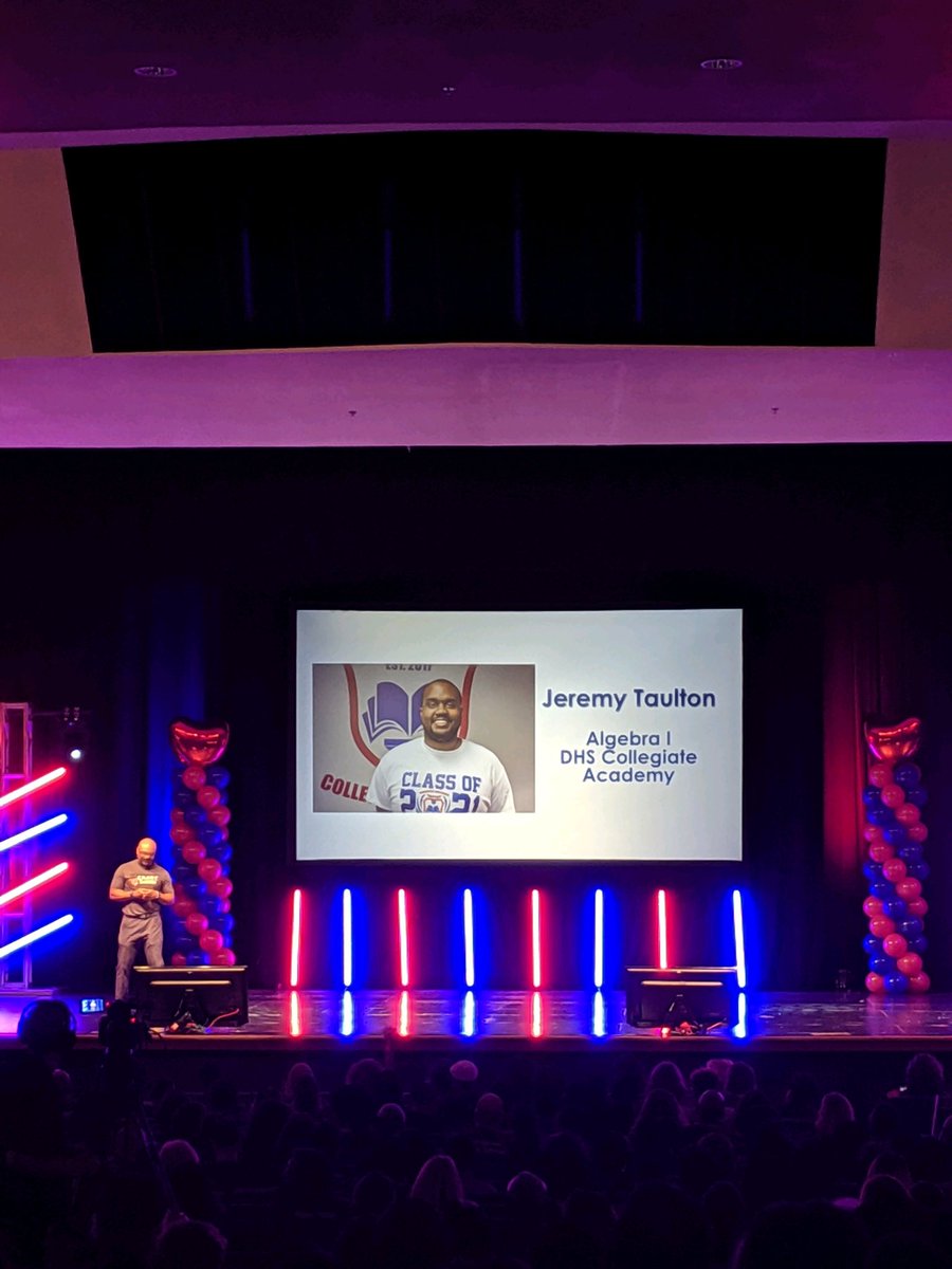 dhscollegiate's tweet image. Way to go Mr. Taulton!!! Congratulations on being recognized by ⁦@DuncanvilleISD⁩ ⁦@DvilleISDSuper⁩ as the highest performing Algebra I teacher in the district! #CHARTsuccess #DHSCA #IgniteCaptivateElevate