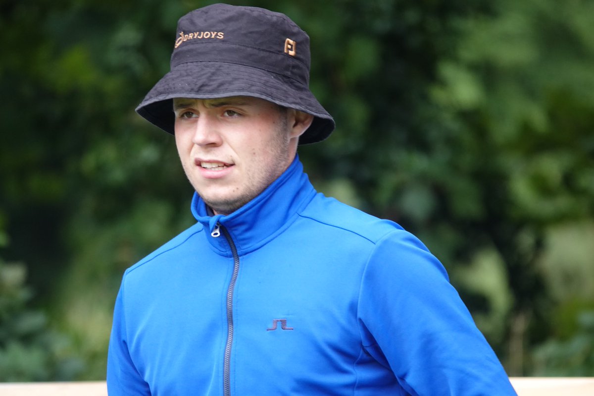 When you’ve got Golf at 2 and a Rave at 9 🕺