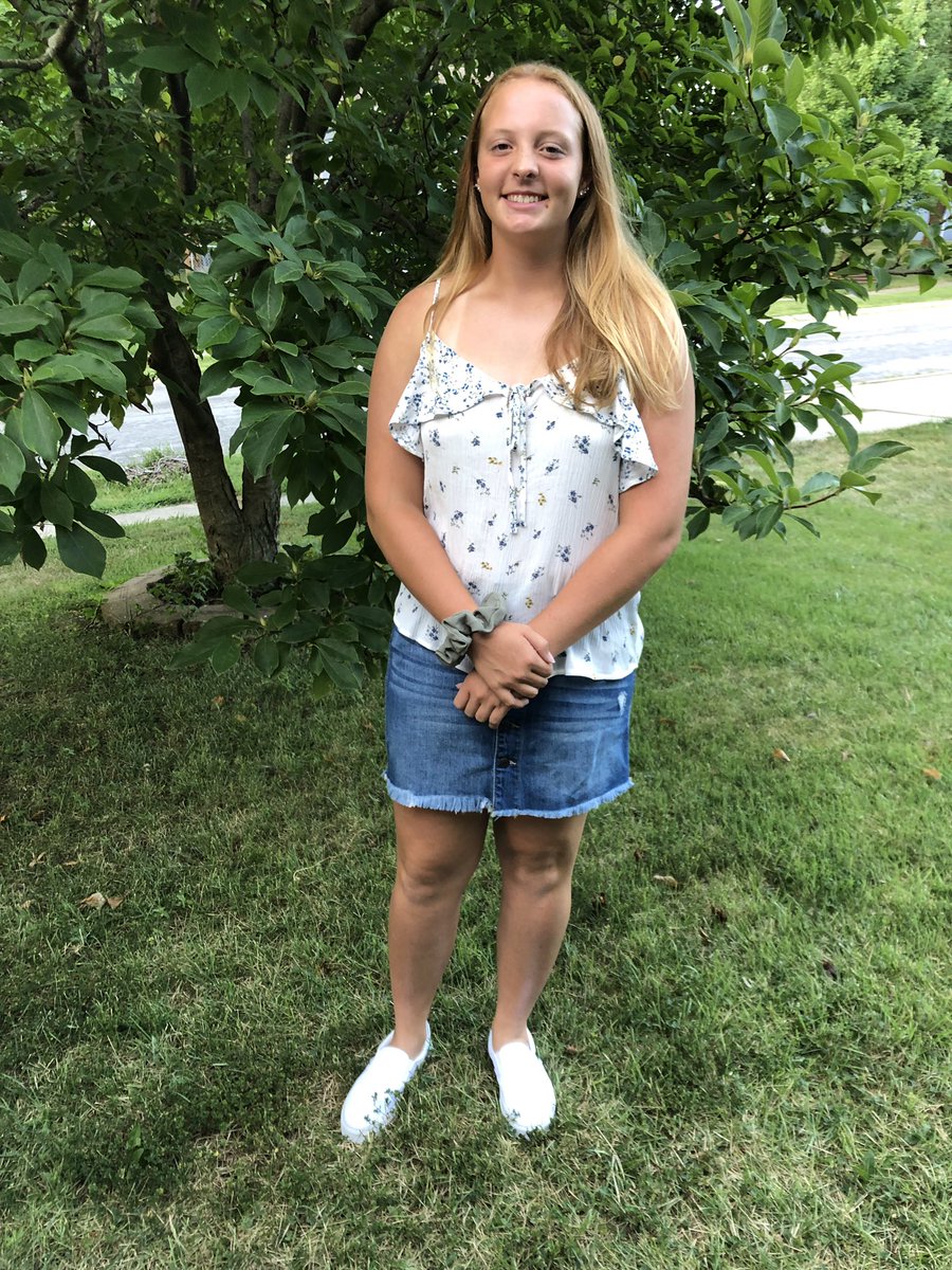 dkluz74's tweet photo. #NKC1stDay #BackToSchool2019 @NKCSchools @NMMSNorthstars #StaleyHighSchool https://t.co/RO6CRB8X2E