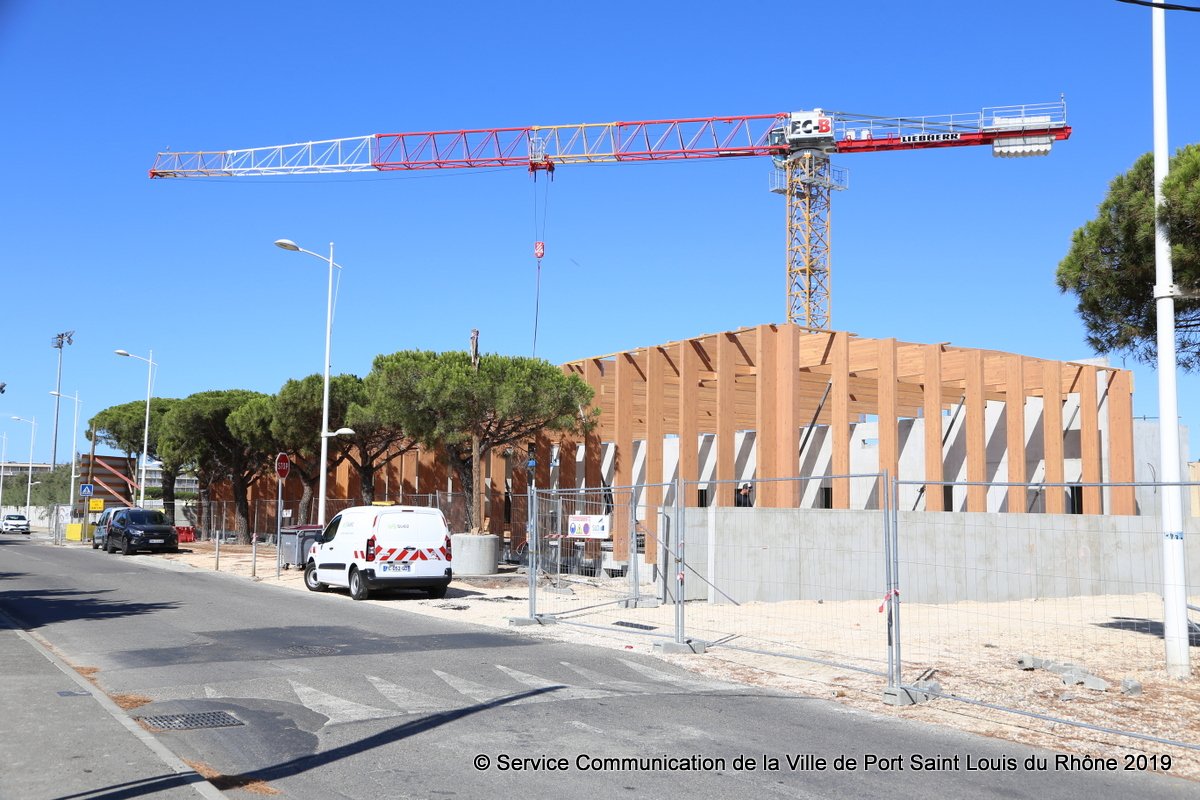 Ville_PSL's tweet photo. #Impressionnant la #charpente des #SallesSportives en cours de construction à @Ville_PSL 
Les #ProjetsStructurants de la ville avancent et ils avancent bien 💪😍❗
#PSLjaimeMaVille change, se modernise pour un avenir et une qualité de vie meilleurs https://t.co/7zDU4BBCde