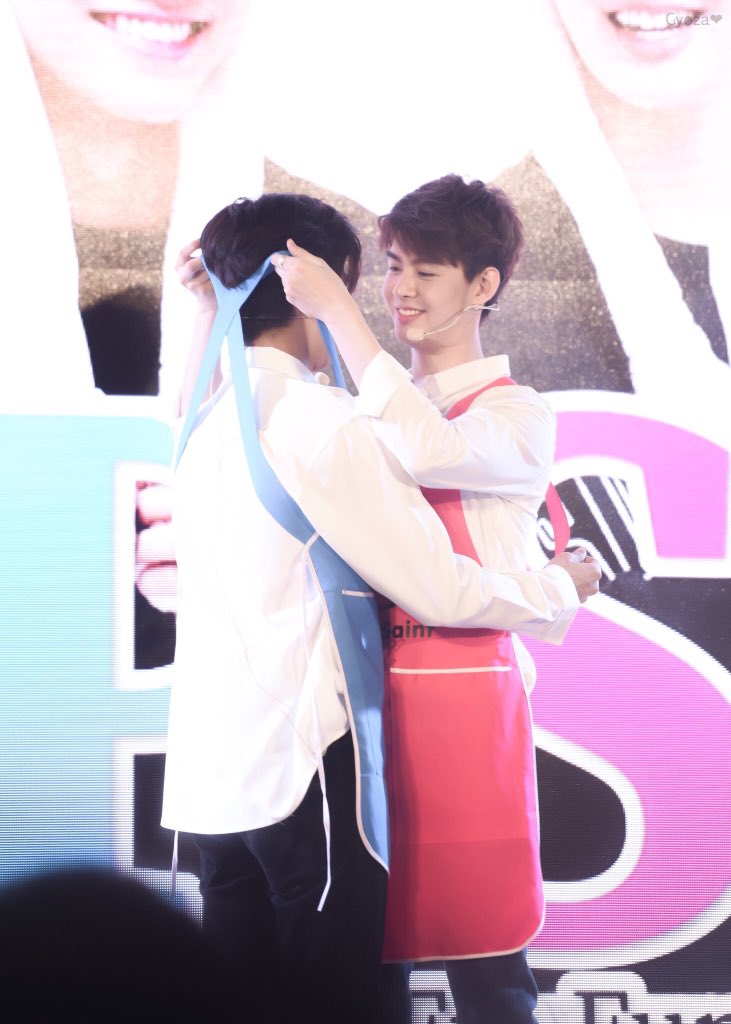 focussss9's tweet photo. @TutorHeart1 @WeLoveYThai ฝาก เพิร์ธเซ้นต์ไว้ด้วยนะคะ https://t.co/loyACoiY6s