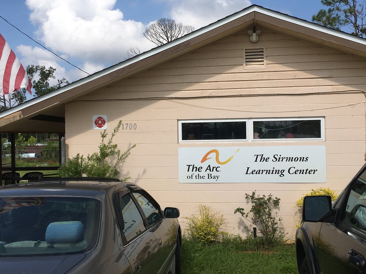 wmbbjerrybrown's tweet photo. Had a great time this morning visiting friends at the Sirmons Learning Center in Lynn Haven. https://t.co/hdoFqaZg7d