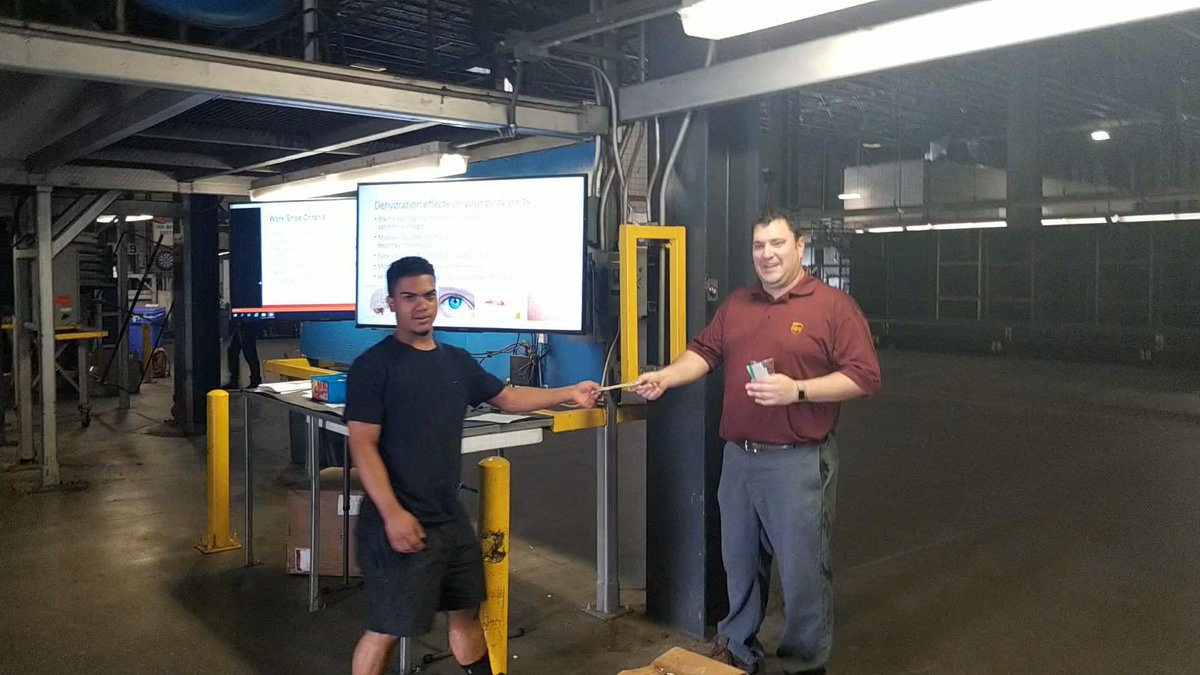 HubChema's tweet photo. At today’s daysort meet & greet we talked about leakers! You guys showed out yet again & reminded us of what to do:
Don’t touch
Leave area
Notify supervisor
#NEDPrimeTime https://t.co/PfPgiSzE9l